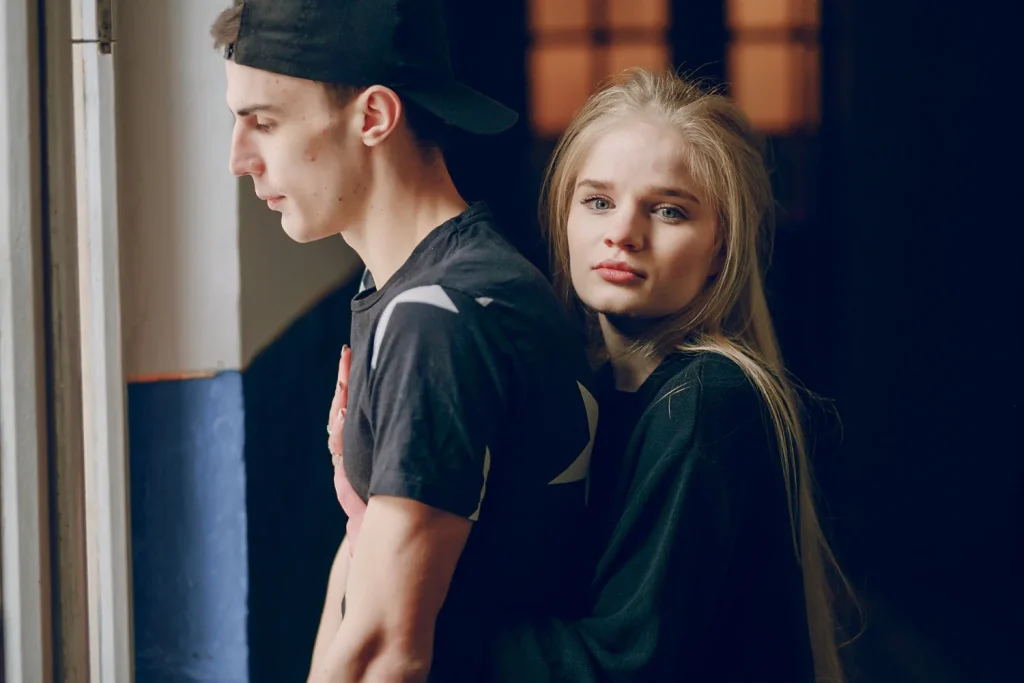 Adolescenții si relațiile sexuale